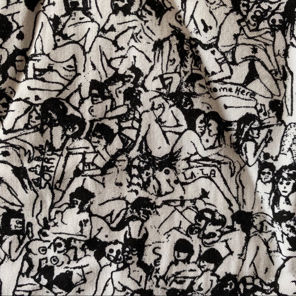 FUN PATTERN! SHORT SLEEVE BUTTON DOWN